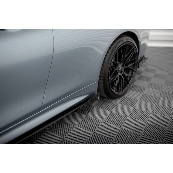 Street Pro Oldalsó szoknyák Diffúzorok + Flaps BMW 4 Coupe M-Pack F32