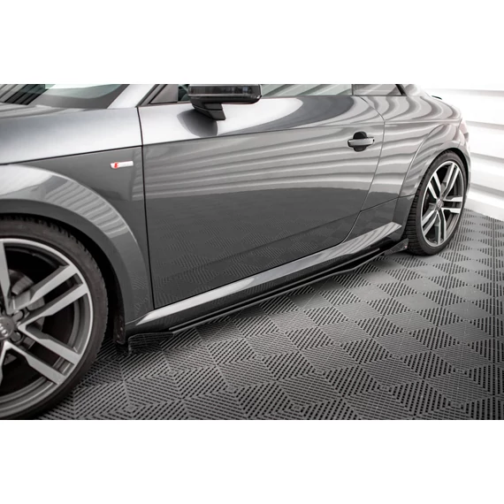 Street Pro Oldalsó szoknyák Diffúzorok + Flaps Audi TT S / S-Line 8S