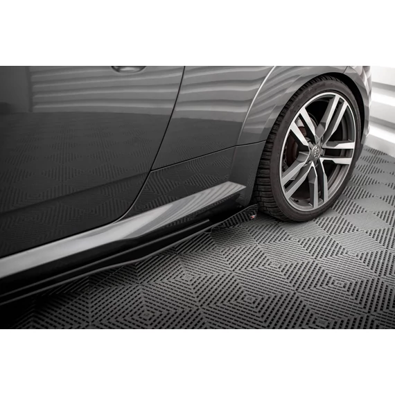 Street Pro Oldalsó szoknyák Diffúzorok + Flaps Audi TT S / S-Line 8S