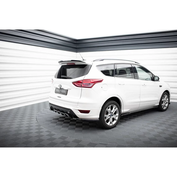 Központi Hátsó Splitter (with vertical bars) Ford Kuga ST-Line Mk2