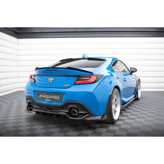 The extension of the rear window Toyota GR86 Mk1