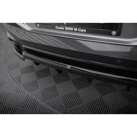Központi Hátsó Splitter (with vertical bars) V.2 BMW X6 M-Pack G06 Facelift