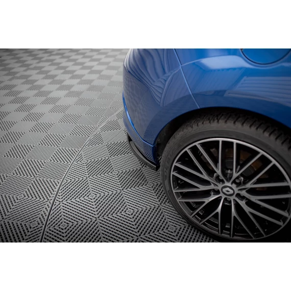 Központi Hátsó Splitter (with vertical bars) Renault Megane RS Mk3