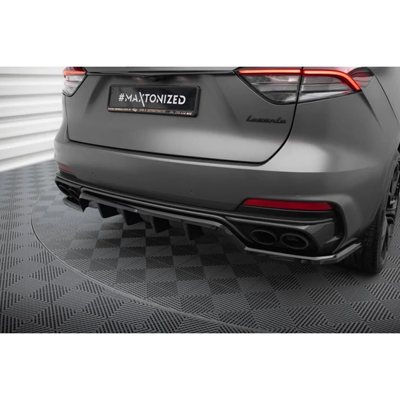 Központi Hátsó Splitter (with vertical bars) Maserati Levante Trofeo Mk1
