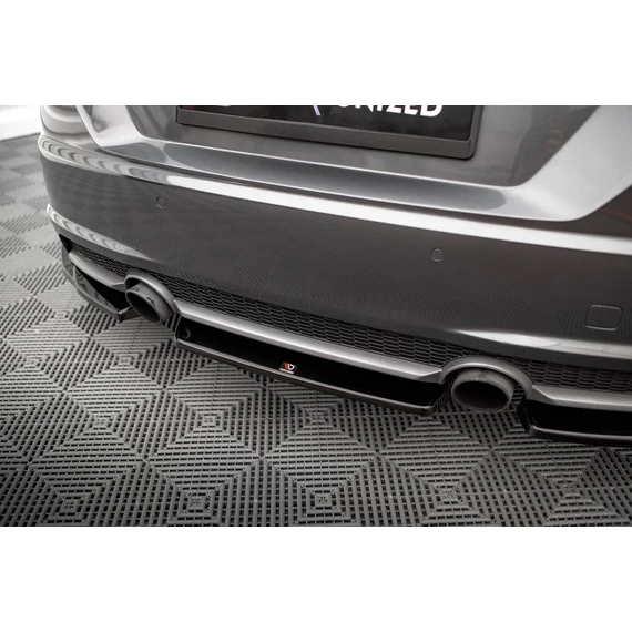Központi Hátsó Splitter Audi TT S-Line 8S
