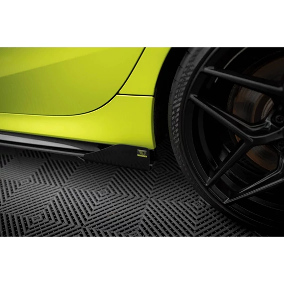 Street Pro Oldalsó szoknyák Diffúzorok + Flaps BMW 1 F40 M-Pack / M135i