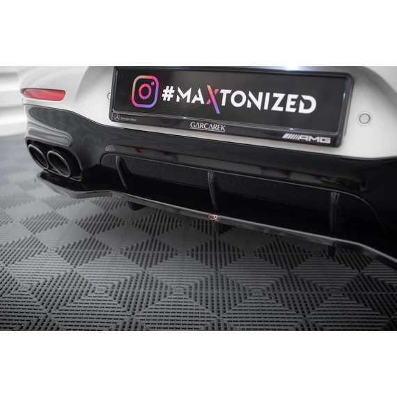 Központi Hátsó Splitter (with vertical bars) Mercedes-AMG GT 43 4 Door Coupe V8 Styling Package