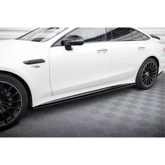 Oldalsó szoknyák Diffúzorok Mercedes-AMG GT 43 4 Door Coupe V8 Styling Package