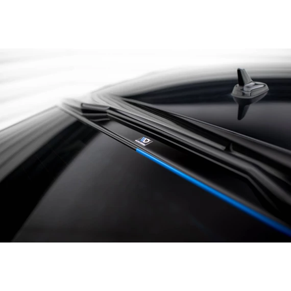 The extension of the rear window Audi TT S 8S Facelift