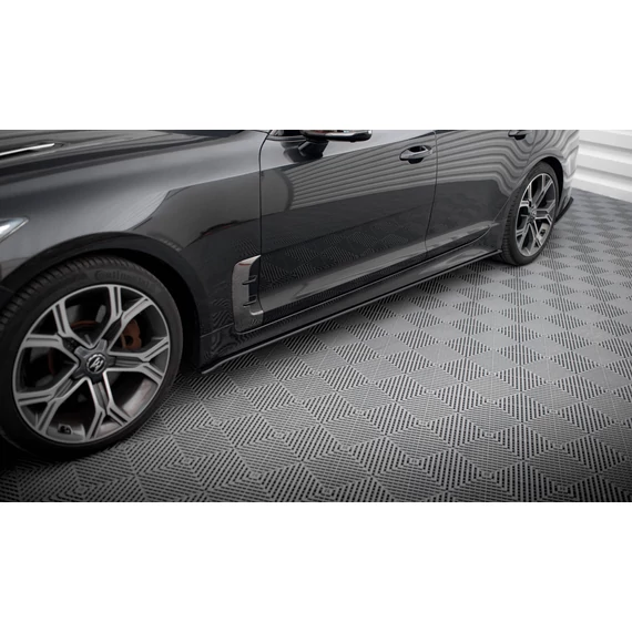 Street Pro Oldalsó szoknyák Diffúzorok Kia Stinger GT-Line Mk1