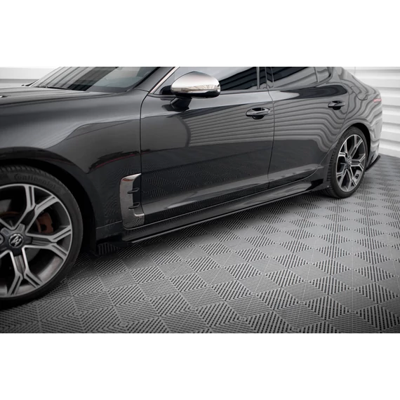 Street Pro Oldalsó szoknyák Diffúzorok + Flaps Kia Stinger GT / GT-Line Mk1