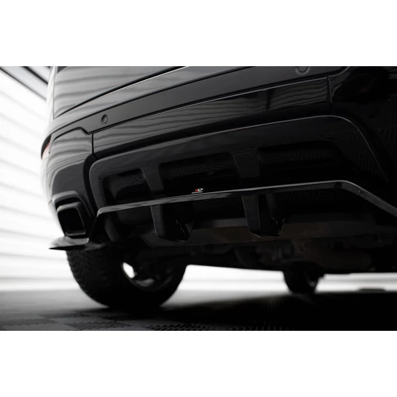 Központi Hátsó Splitter (with vertical bars) Land Rover Range Rover Evoque HSE Dynamic Mk1 Facelift