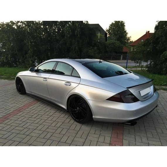 Oldalsó szoknyák Diffúzorok Mercedes C219