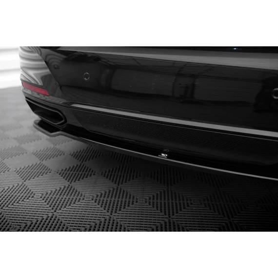 Központi Hátsó Splitter BMW 7 G11 Facelift