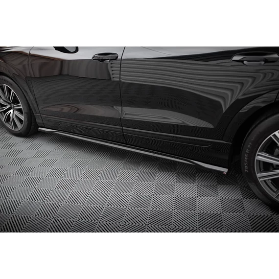 Oldalsó szoknyák Diffúzorok V.2 Audi SQ8 / Q8 S-Line Mk1