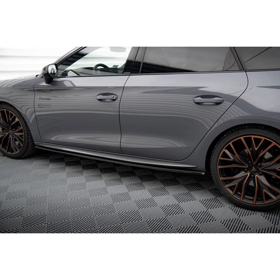 Oldalsó szoknyák Diffúzorok Cupra Leon Aero Mk1