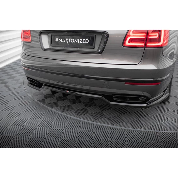 Központi Hátsó Splitter (with vertical bars) Bentley Bentayga Mk1