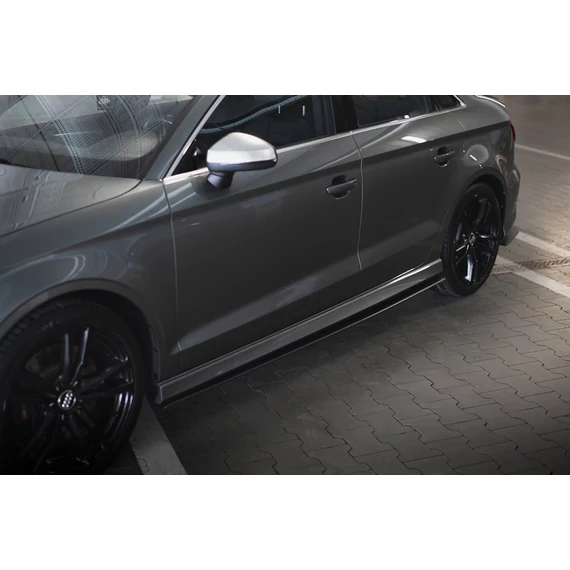 Street Pro Oldalsó szoknyák Diffúzorok Audi S3 / A3 S-Line Sedan 8V
