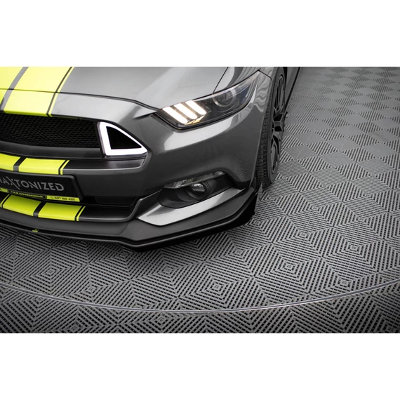 Street Pro Első Splitter + Flaps Ford Mustang GT Mk6