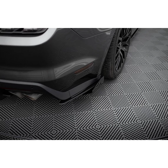 Street Pro Hátsó Oldalsó Splitter + Flaps Ford Mustang GT Mk6