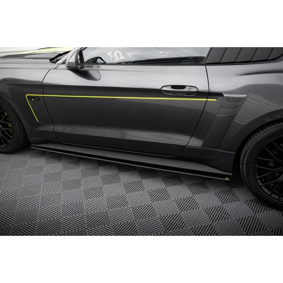 Street Pro Oldalsó szoknyák Diffúzorok Ford Mustang GT Mk6
