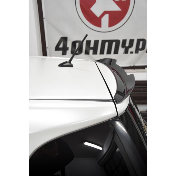 Spoiler Cap Toyota IQ