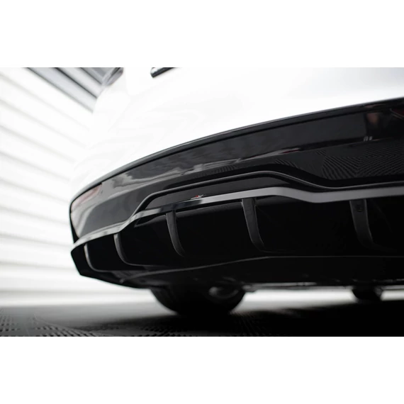 Központi Hátsó Splitter (with vertical bars) V.2 Tesla Model S Plaid Mk1 Facelift