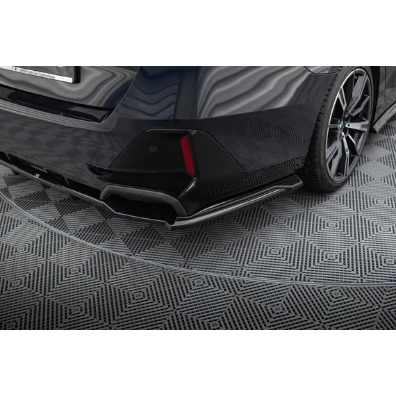 Központi Hátsó Splitter (with vertical bars) V.1 BMW 5 M-Pack G60
