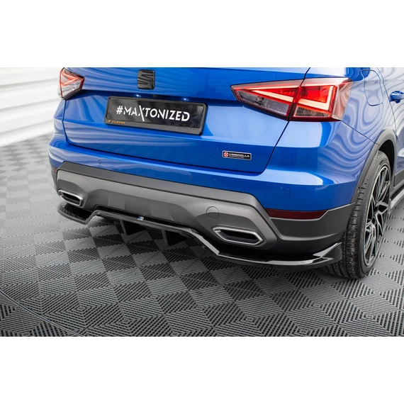 Központi Hátsó Splitter (with vertical bars) Seat Arona FR Mk1 Facelift