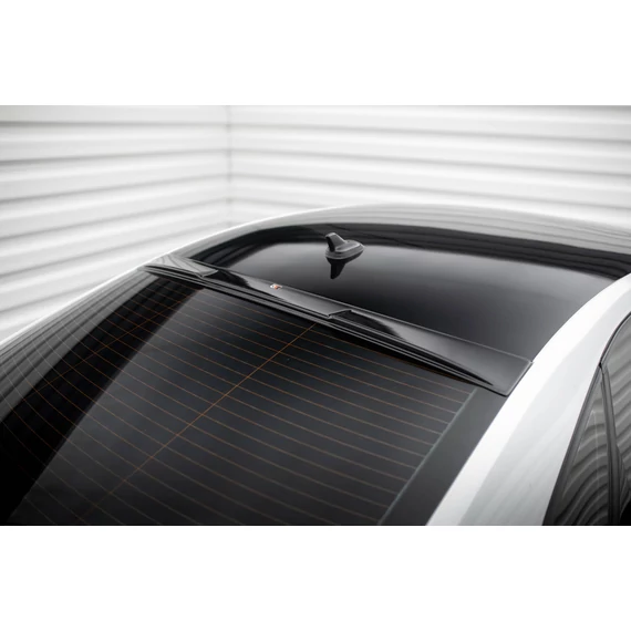 The extension of the rear window Volkswagen Passat GT B8 Facelift USA