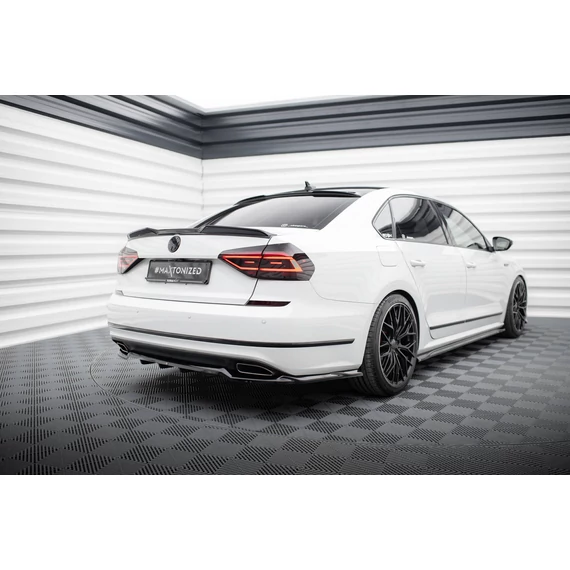 Rear Splitter (with vertical bars) Volkswagen Passat GT B8 Facelift USA