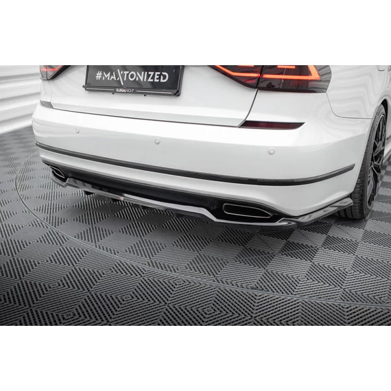 Rear Splitter (with vertical bars) Volkswagen Passat GT B8 Facelift USA