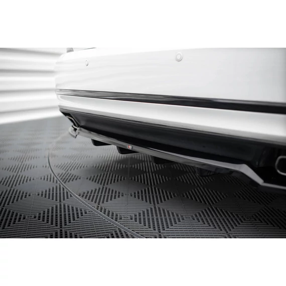 Rear Splitter (with vertical bars) Volkswagen Passat GT B8 Facelift USA