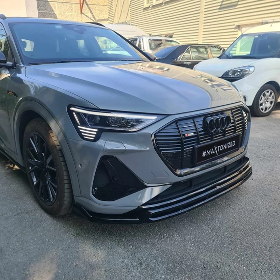 Első Splitter Audi e-Tron S-Line