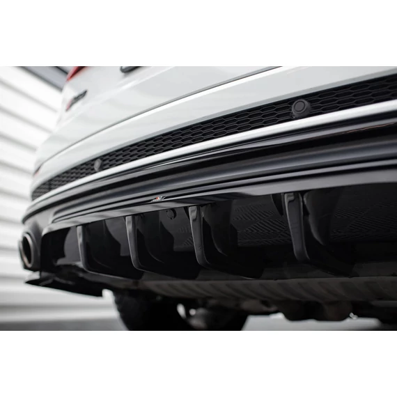 Rear Splitter (with vertical bars) Audi SQ8 Mk1