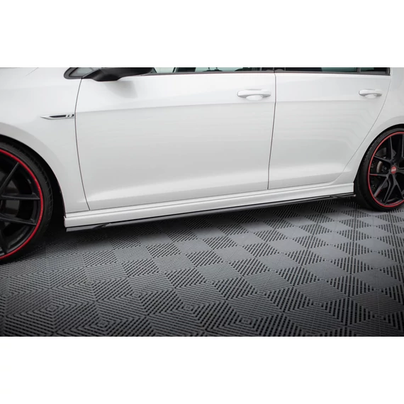 Side Skirts Diffusers V.4 Volkswagen Golf R / R-Line Mk7