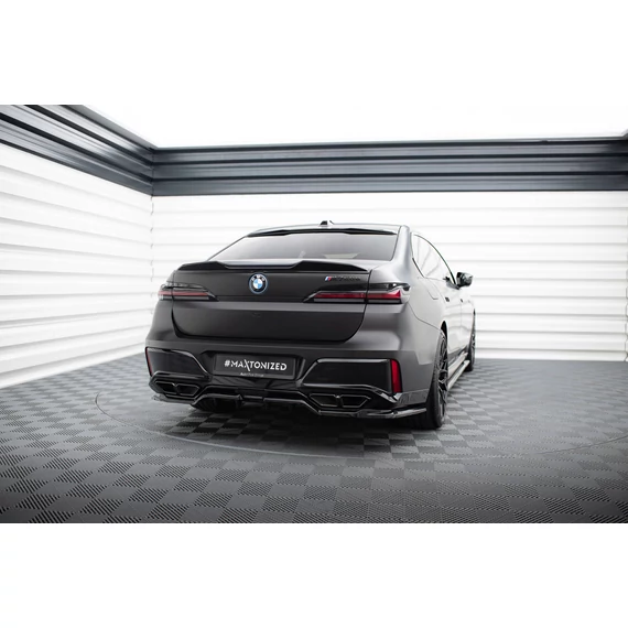 Rear Splitter (with vertical bars) BMW M760e G70