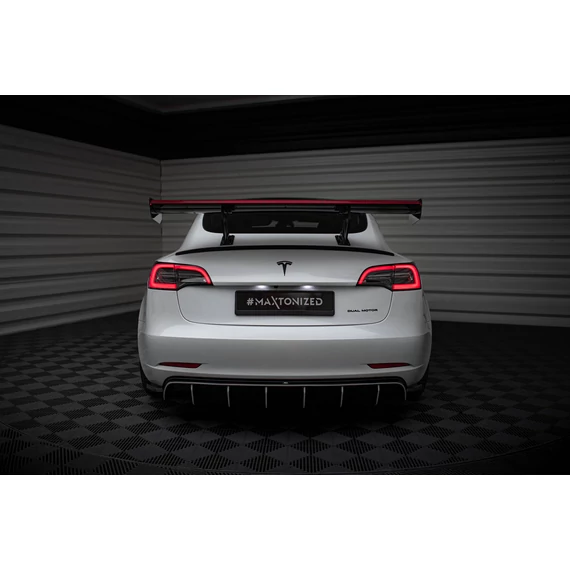 Carbon Spoiler + LED Tesla Model 3