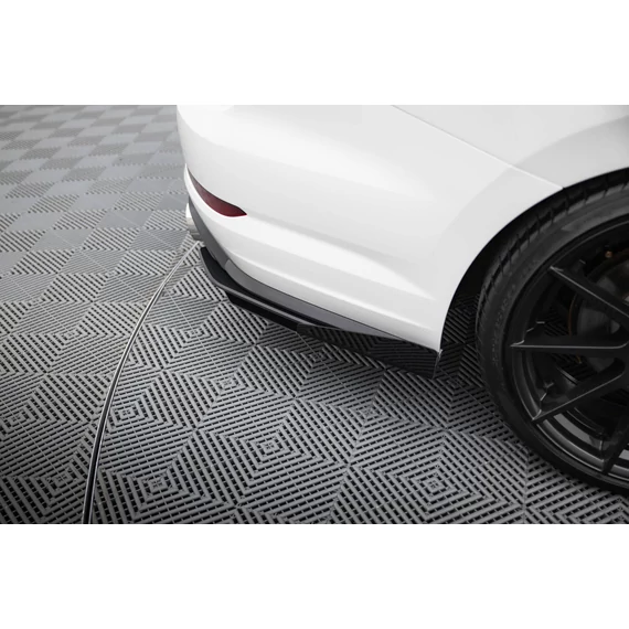 Street Pro Hátsó Oldalsó Splitter + Flaps Volkswagen Jetta GLI Mk7