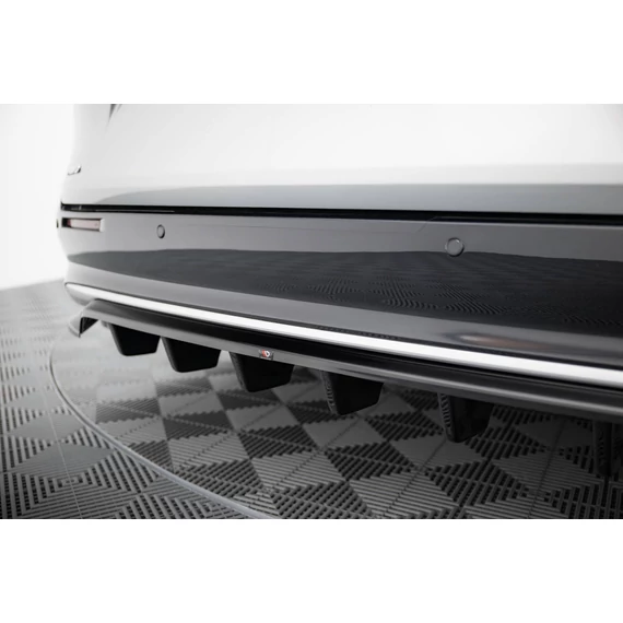 Rear Splitter (with vertical bars) Toyota Sienna Mk4