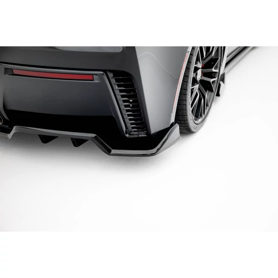 Central Rear Splitter (with vertical bars) Chevrolet Corvette Z06 C7