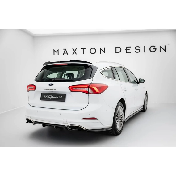 Central Rear Splitter (with vertical bars) Ford Focus Vignale Estate Mk4