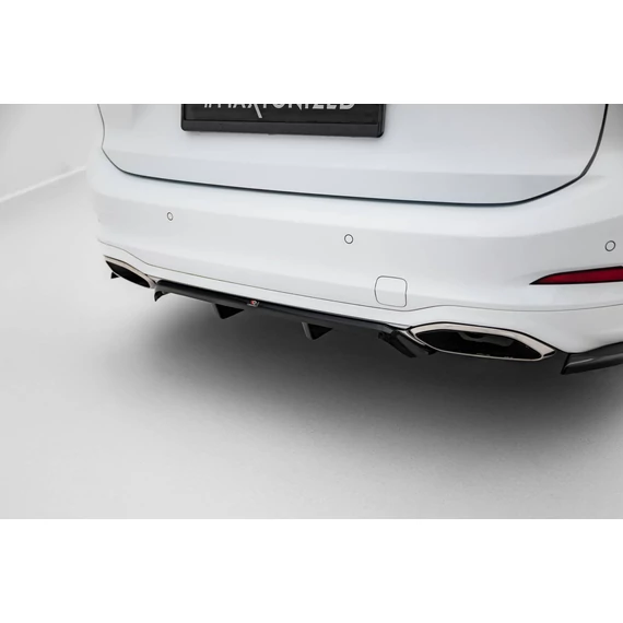 Central Rear Splitter (with vertical bars) Ford Focus Vignale Estate Mk4