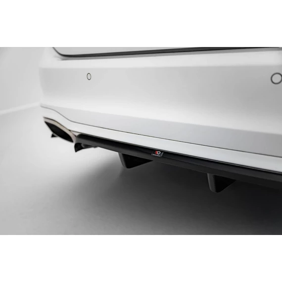 Central Rear Splitter (with vertical bars) Ford Focus Vignale Estate Mk4