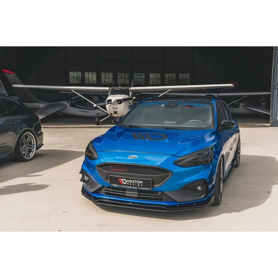 Set of Első Splitters Ford Focus Mk4 St-line