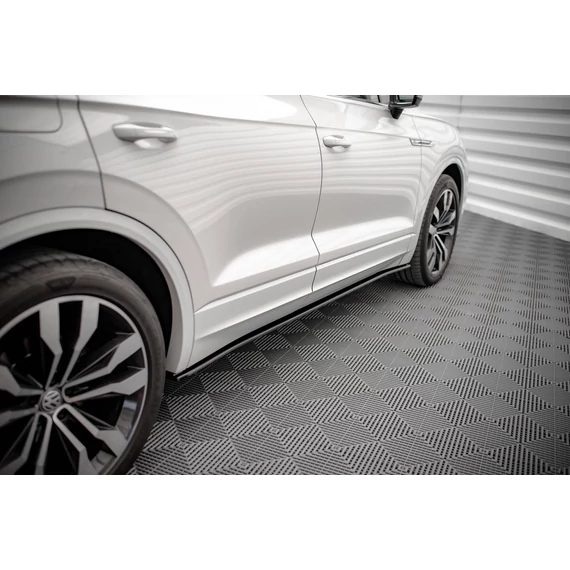 Set of Splitters Volkswagen Touareg R-Line Mk3