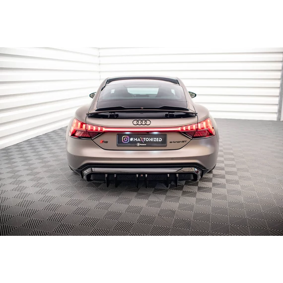 Set of Splitters Audi e-Tron GT / RS GT Mk1