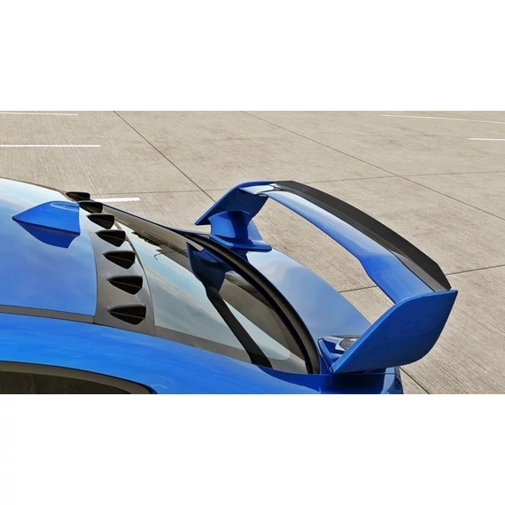 The extension of the rear window Subaru WRX STI