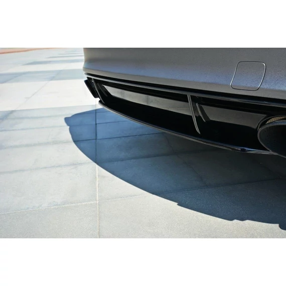 Központi Hátsó SPLITTER Audi RS7 Facelift