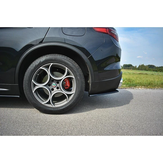 Hátsó Oldalsó Splitter Alfa Romeo Stelvio